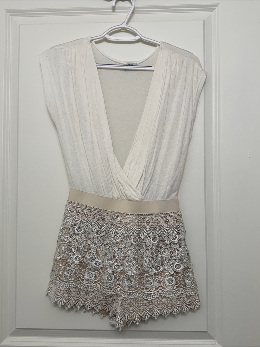 Xtaren Cream V-Neck Lace Romper